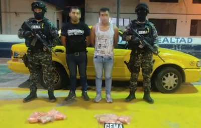 Polic&iacute;a detiene a dos personas que transportaban coca&iacute;na en Napo
