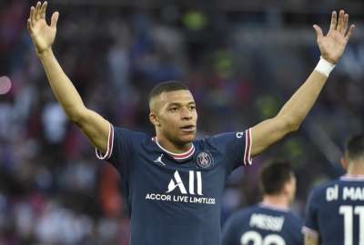Kylian Mbapp&eacute; renov&oacute; con el PSG hasta 2025