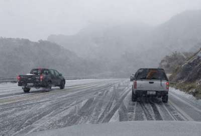 En redes sociales se alert&oacute; de la presencia de nieve en la v&iacute;a Papallacta