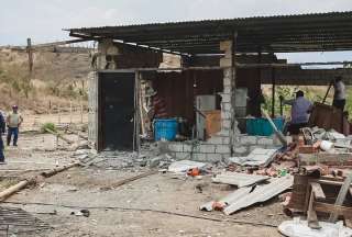 Guayaquil: Demuelen casas utilizadas por grupos de delincuencia organizada en Socio Vivienda 3