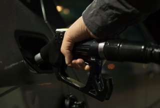 Suben los precios de las gasolinas Extra y Ecopa&iacute;s en Ecuador