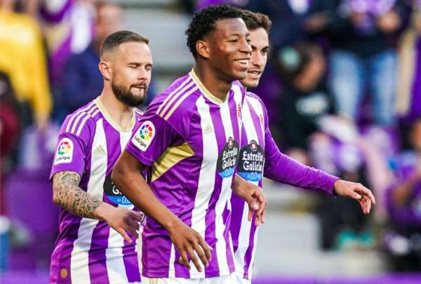 Gonzalo Plata perdi&oacute; en su &uacute;ltima presentaci&oacute;n con el Valladolid antes de sumarse a la Selecci&oacute;n