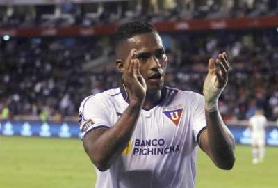 Liga de Quito reconoce el retraso en el pago a Antonio Valencia y anunci&oacute; que realizar&aacute; un nuevo abono el lunes o martes pr&oacute;ximos para ponerse al d&iacute;a con lo adeudado al exjugador.