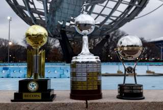 Liga de Quito presentar&aacute; sus copas internacionales en Guayaquil