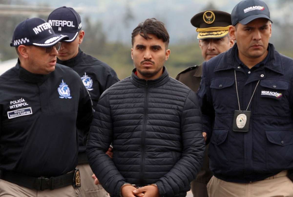 El exteniente Germán Cáceres es el principal sospechoso del asesinato de su esposa, María Belén Bernal. 