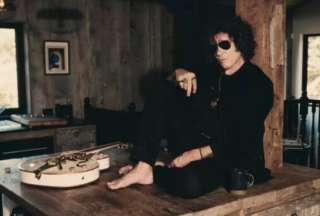 Enrique Bunbury se reencuentra con sus fan&aacute;ticos en Quito