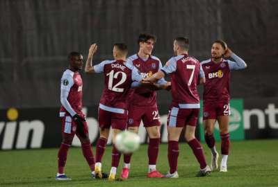 Aston Villa gan&oacute; el grupo E de la Conference League