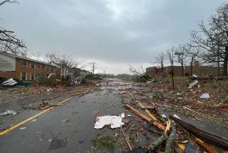 Arkansas: centros m&eacute;dicos se preparan para recibir v&iacute;ctimas tras tornado
