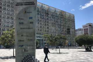 Gobierno transfiri&oacute; recursos a Municipios y Prefecturas
