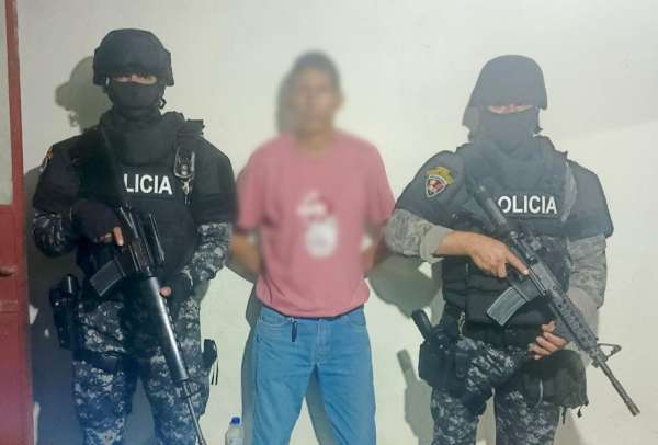 A trav&eacute;s de un allanamiento ejecutado, en Santo Domingo de los Ts&aacute;chilas, la Polic&iacute;a Nacional captur&oacute; a un presunto implicado en el delito de pornograf&iacute;a infantil de ni&ntilde;as, ni&ntilde;os y adolescentes.