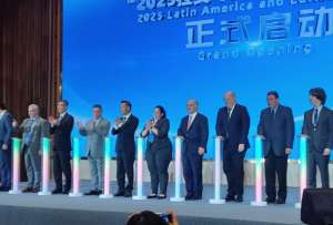 El Foro de Diálogo de Civilizaciones China y América Latina se realizó en la ciudad de Wuxi, al este de China.  En el evento estuvo Iván Maldonado, cónsul de Ecuador en Shanghái. 