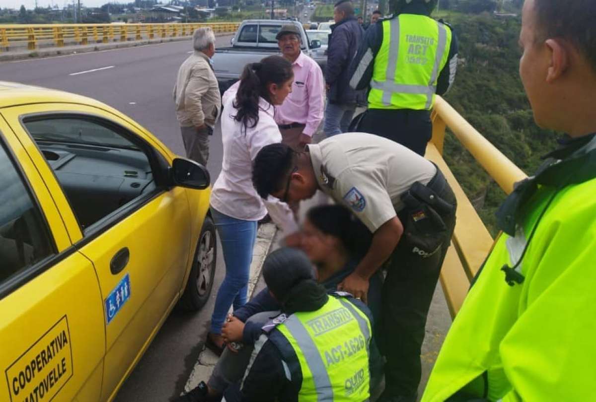 Los agentes de la Polic&iacute;a y AMT atendieron el hecho