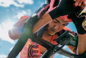 Richard Carapaz se retira del Tour de Suiza