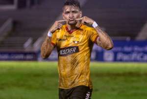 Carlos Garc&eacute;s dej&oacute; Barcelona para vincularse al 9 de Octubre