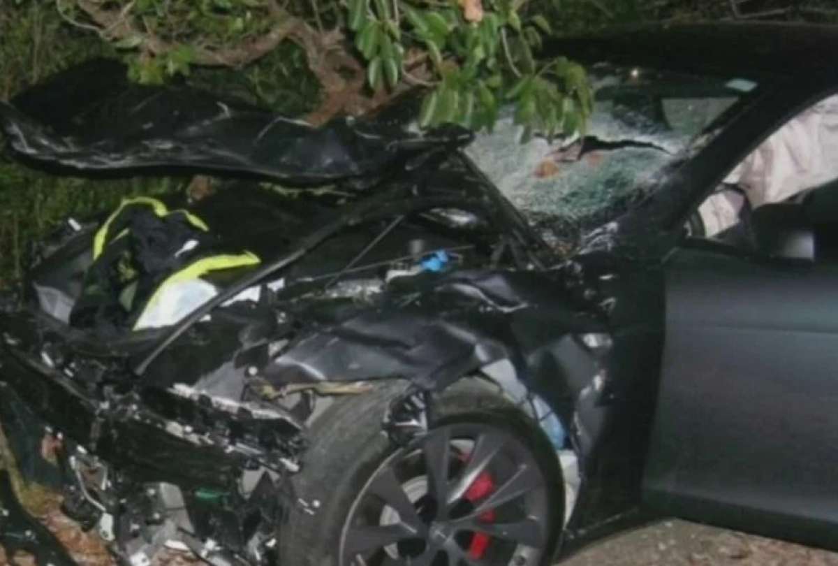 Tesla tendrá que pagar una multa, tras un fatal accidente de tránsito en Miami, en 2019. 