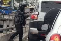 Polic&iacute;a detuvo a cuatro personas que se dedicaban a robar a conductores en Quito
