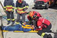 Bomberos rescataron a un hombre en Tumbaco