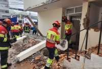 En Quito se registró la caída de una columna de una vivienda en remodelación.