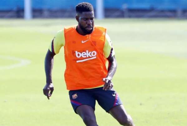 Umtiti se enoj&oacute; con un ni&ntilde;o que golpe&oacute; su ventana para pedirle un autpografo