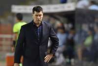 Ismael Rescalvo, director t&eacute;cnico de Emelec, todav&iacute;a tiene contrato con el club hasta el 2023.