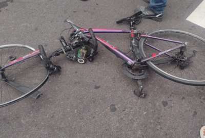 El joven ciclista Kevin Pozo muri&oacute; tras ser atropellado por un cami&oacute;n en Carchi.