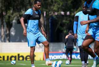 Ecuaf&uacute;tbol levant&oacute; la suspensi&oacute;n a Liga de Quito