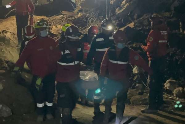 Fiscal&iacute;a dispone levantamiento de tres cuerpos m&aacute;s en Alaus&iacute;