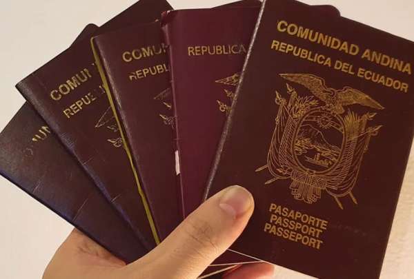  El Registro Civil extendi&oacute; sus horarios de emisi&oacute;n hasta las 14:00 del domingo, pero si un usuario no alcanz&oacute; a realizar el proceso, hay otra sencilla soluci&oacute;n.