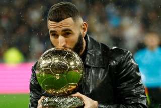 T&eacute;cnico de Francia evit&oacute; hablar sobre llamar a Karim Benzema para la final ante Argentina