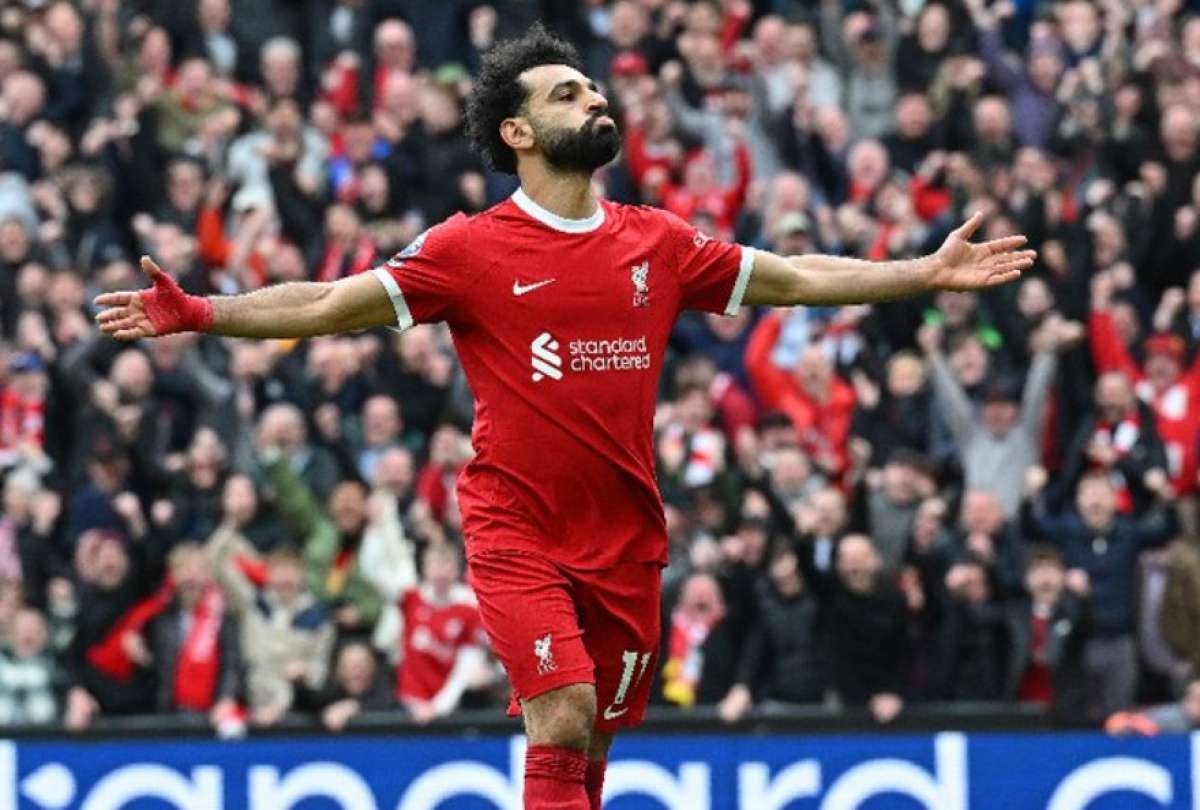 Liverpool cede la punta en la Premier League