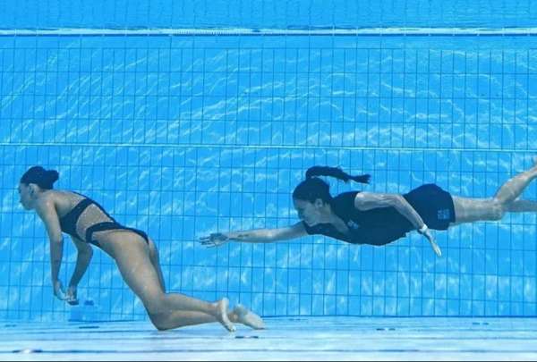 Anita &Aacute;lvarez fue salvada por su entrenadora en la final del Mundial de Nataci&oacute;n