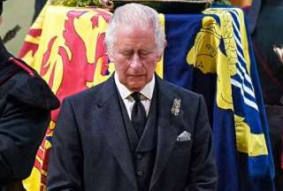 Al menos 100 personas fueron despedidas tras el ascenso de Carlos III