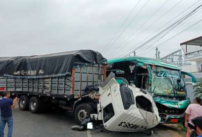 Un accidente en la v&iacute;a Daule-Santa Luc&iacute;a dej&oacute; seis personas heridas.