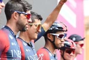 Un grupo de colombianos apoyó a Richard Carapaz en el Giro de Italia