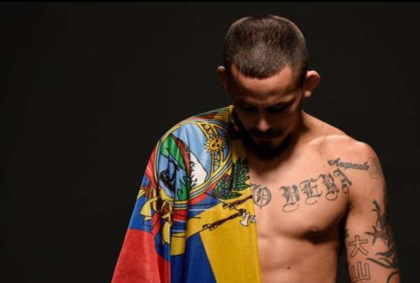 Peleadores de la UFC ya no ingresar&aacute;n con banderas de sus pa&iacute;ses al oct&aacute;gono