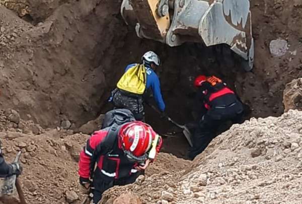 Incrementa cifra de fallecidos tras deslizamiento en Alaus&iacute;