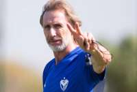 La FEF inici&oacute; las negociaciones con Gareca en enero de 2023.