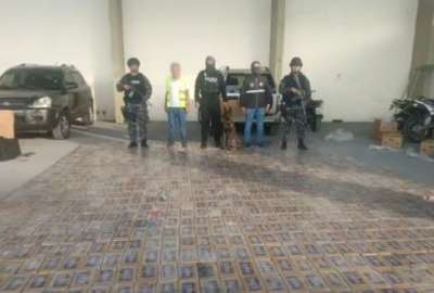 Polic&iacute;a Nacional decomisa m&aacute;s de una tonelada de droga en Guayaquil