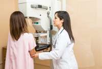 Conozca en qué puntos de Quito están las brigadas para prevenir el cáncer de mama y de cuello uterino.