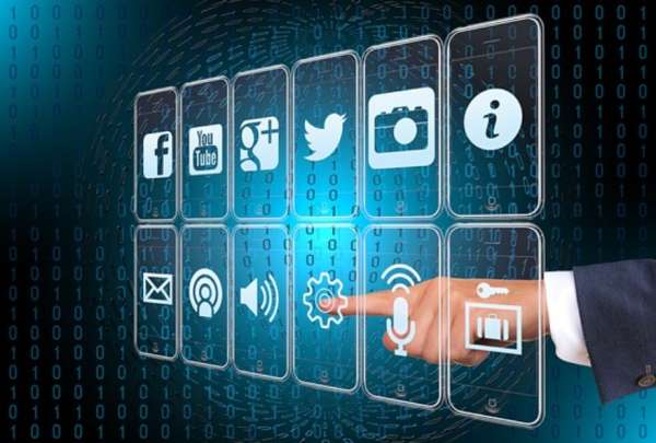 La formaci&oacute;n de profesionales tienen que basarse en la digitalizaci&oacute;n y en la inteligencia artificial (IA). 
