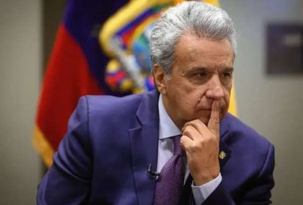 Moreno y su esposa deber&aacute;n acudir de forma presencial, cada cuatro meses, a la Secretar&iacute;a de la Corte Nacional de Justicia para firmar su asistencia.