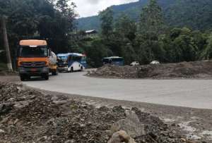 La vía Balbanera – Pallatanga – Cumandá ha presentado algunos problemas