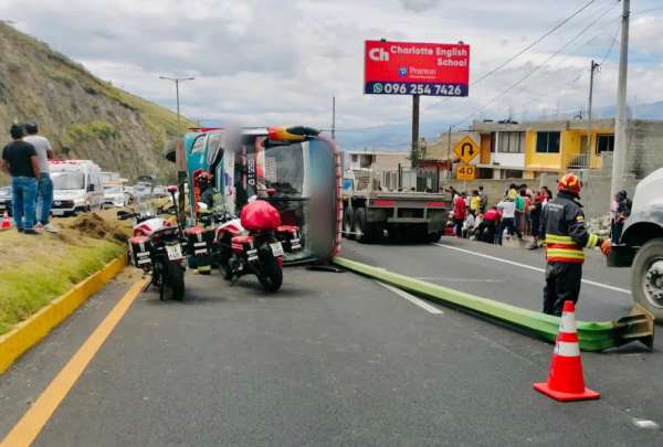 Nuevo siniestro de tránsito en la vía a Guayllabamba