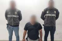 Amenazó a una mujer diciendo ser sicario: Policía lo detiene armado en Guayaquil
