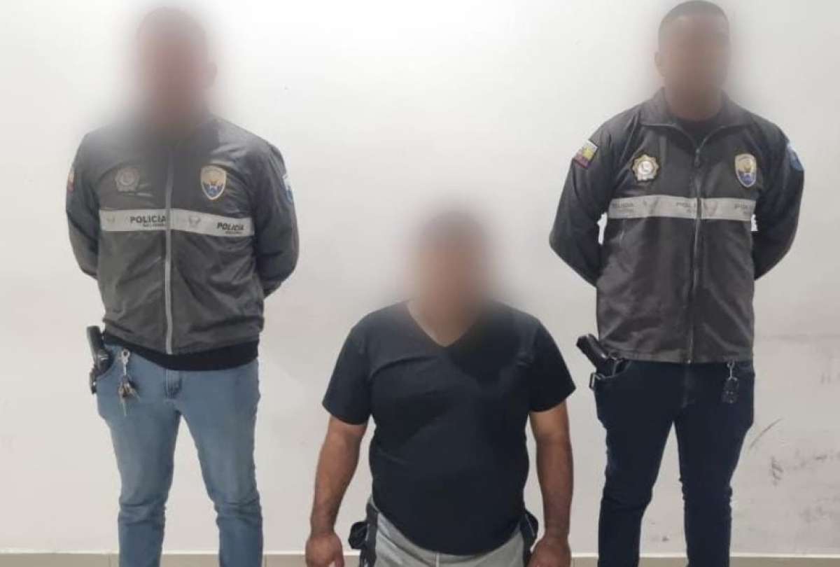 Amenazó a una mujer diciendo ser sicario: Policía lo detiene armado en Guayaquil 