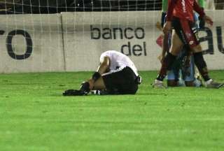 &Aacute;rbitro del partido Cuenca vs El Nacional se lesion&oacute; en pleno cotejo