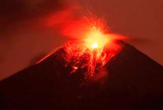 &iexcl;Alerta! Volc&aacute;n Sangay provoca "bramidos" por el incremento de su actividad