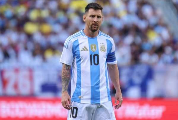 Lionel Messi no jugar&aacute; con Argentina frente a Uruguay y Argentina, por las eliminatorias.