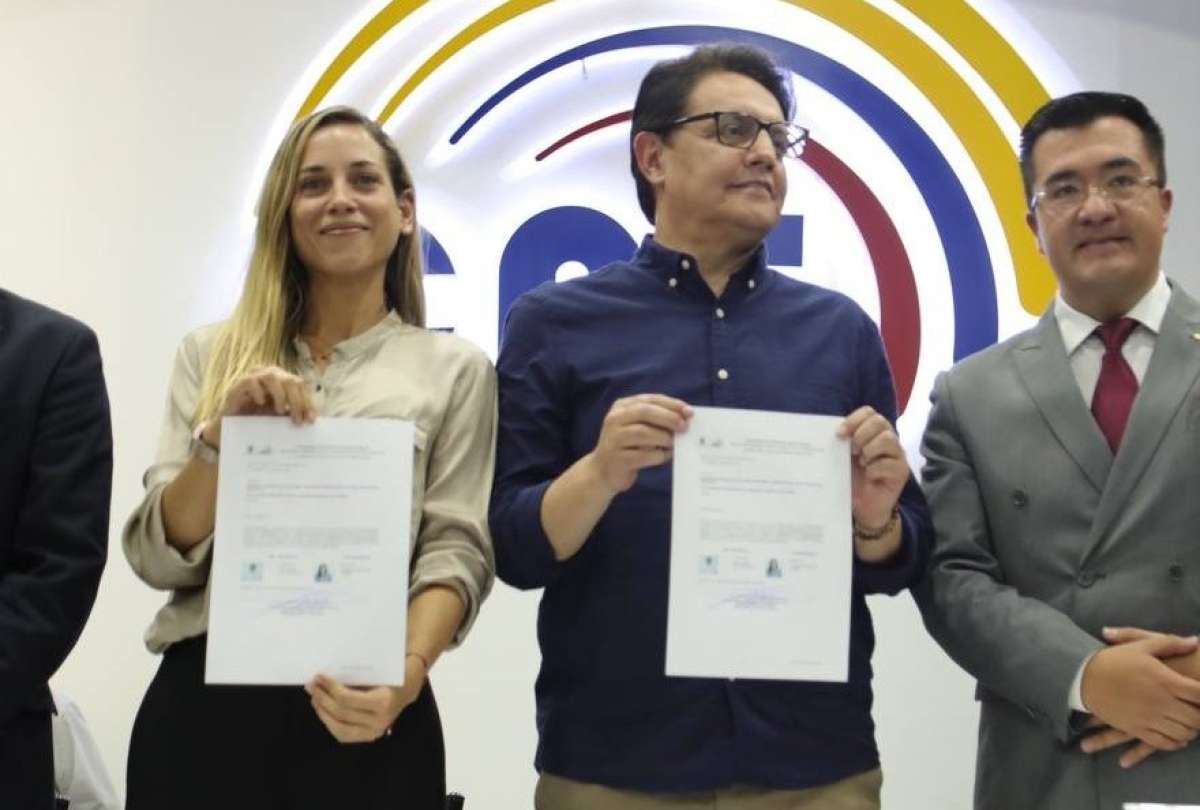 Elecciones 2023: Binomio de Fernando Villavicencio y Andrea Gonz&aacute;lez hizo oficial su candidatura