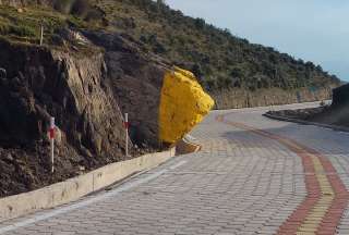 V&iacute;a Cayambe: No se retir&oacute; la piedra por factores de biodiversidad en la zona de amortiguamiento